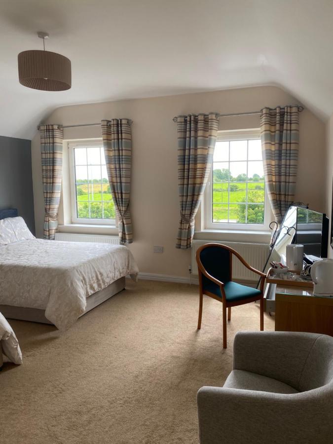 Seven Oaks B&B Ballyhaunis Extérieur photo